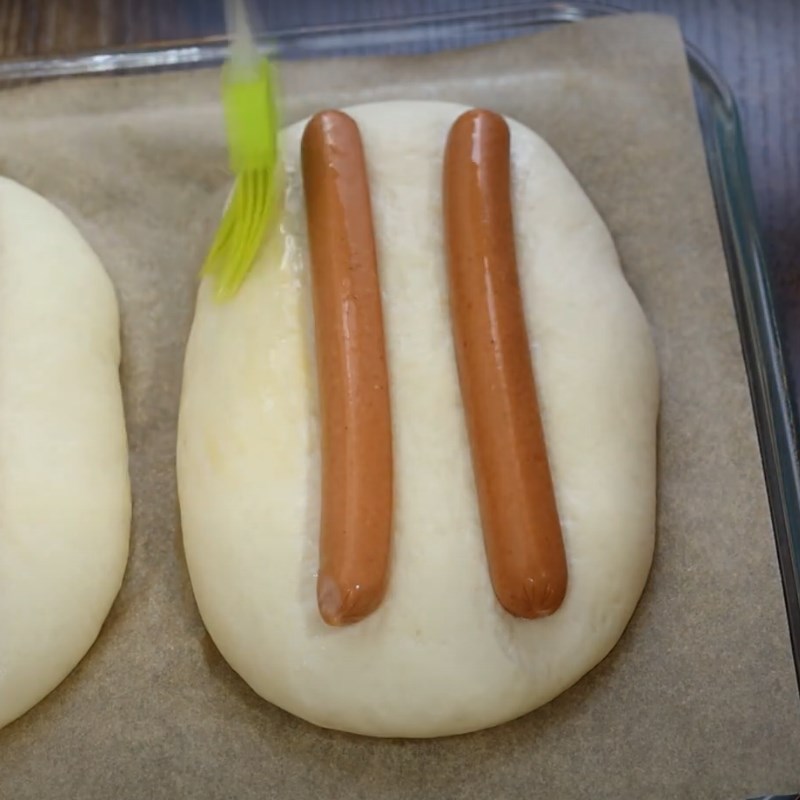 Bước 5 Nướng bánh Bánh mì xúc xích chà bông