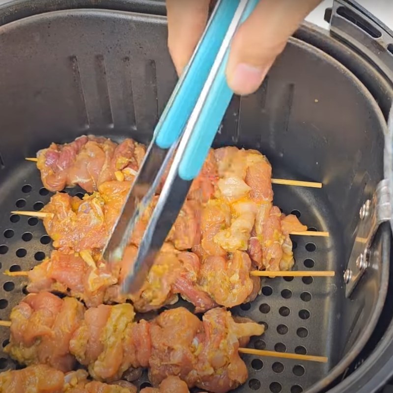 Bước 3 Nướng thịt Bánh mì thịt xiên nướng