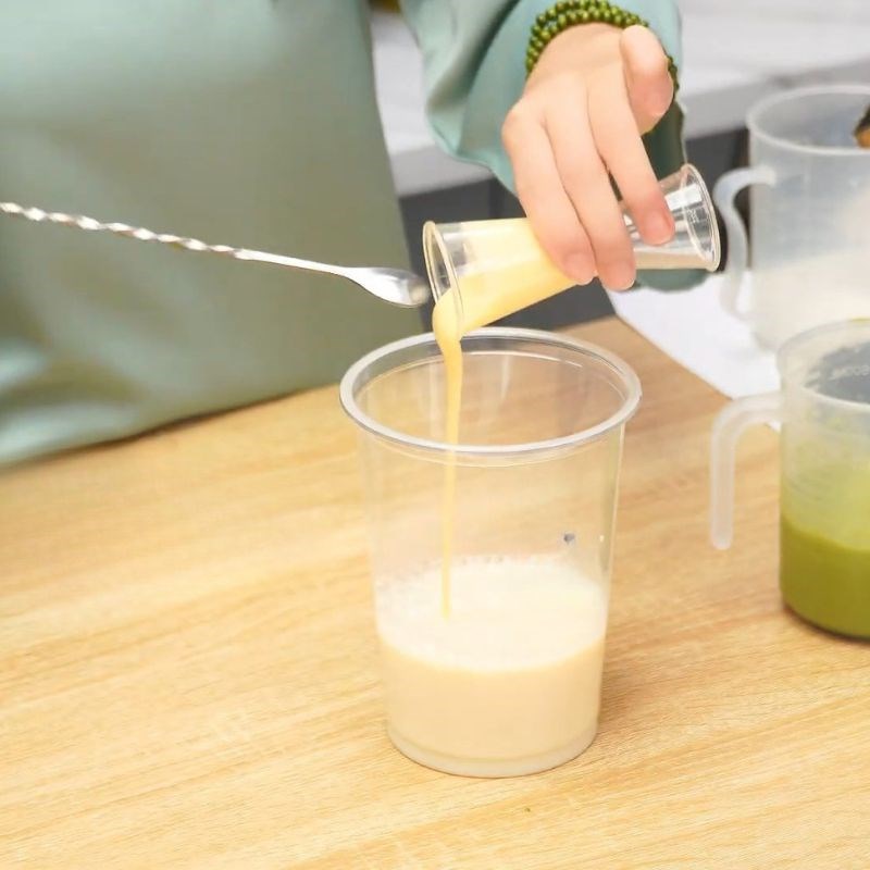 Bước 2 Pha phần sữa nền Tàu hủ matcha