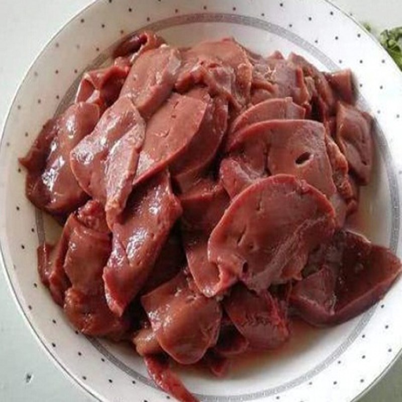 Bước 1 Sơ chế các nguyên liệu Phở gan cháy