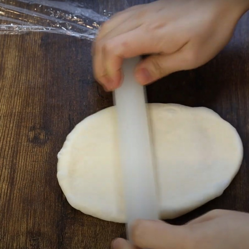 Bước 4 Tạo hình bánh và ủ lần 2 Bánh mì xúc xích chà bông