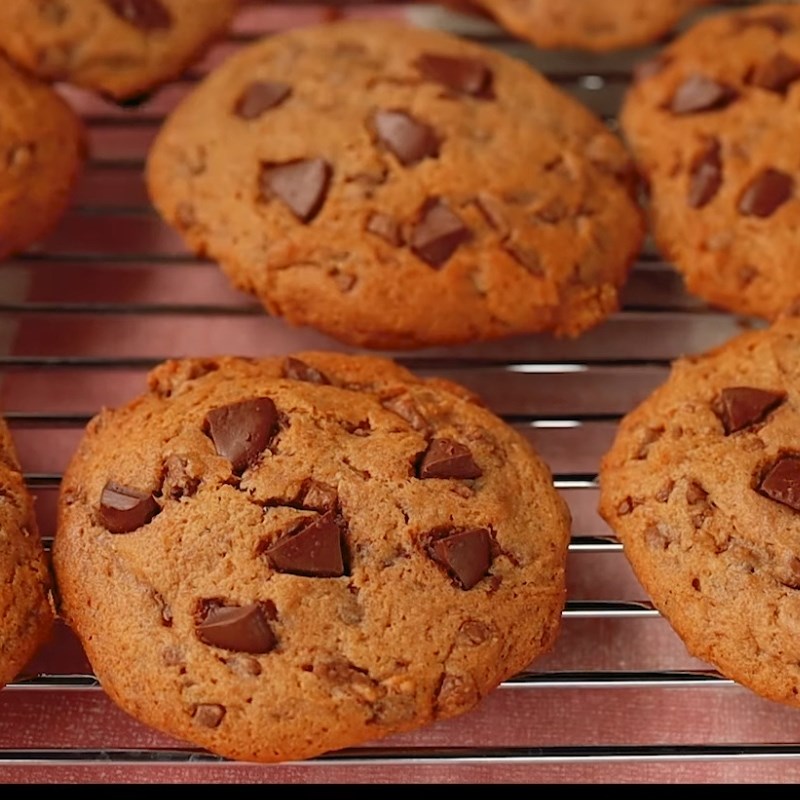 Bước 4 Thành phẩm Bánh quy chocolate chip giòn
