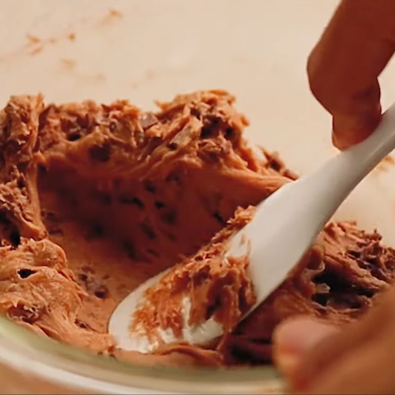 Bước 2 Trộn bột Bánh quy chocolate chip giòn