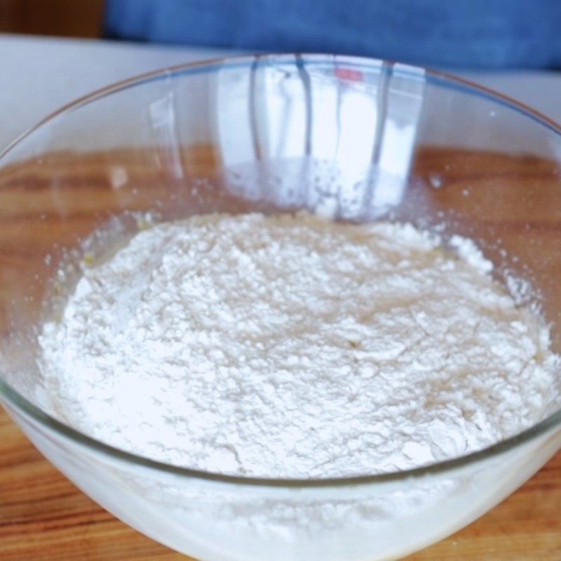 Bước 1 Trộn bột Bánh donut đường