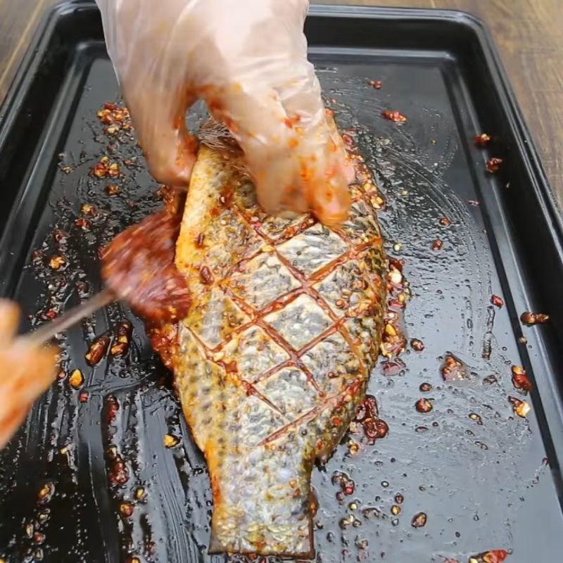 Bước 2 Ướp cá Cá mú nướng muối ớt