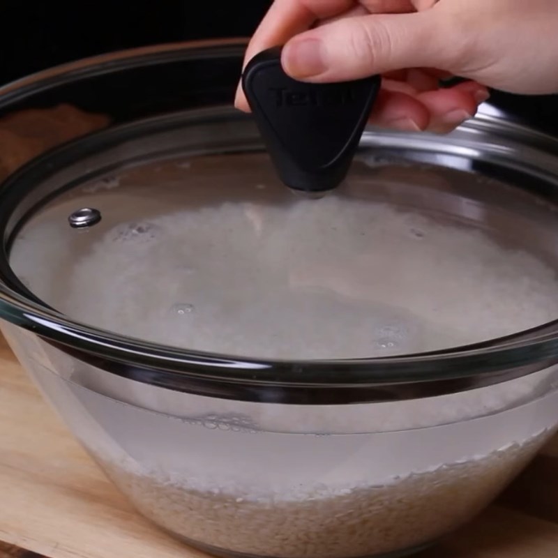Bước 1 Xay bột nếp Chè sủi dìn