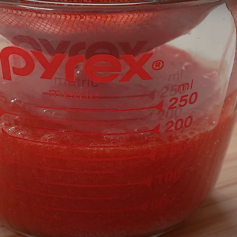 Bước 1 Xay nước ép trái cây Kẹo chip chip với gelatin