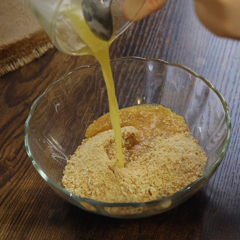Bước 1 Làm đế bánh Bánh mousse dưa lưới