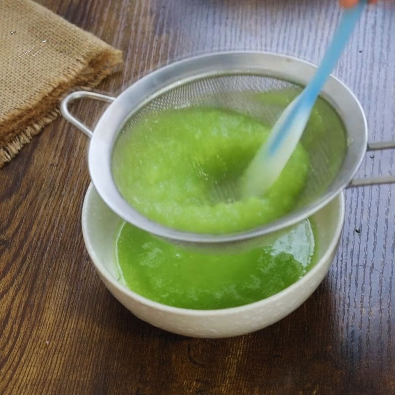 Bước 2 Sơ chế dưa lưới Bánh mousse dưa lưới