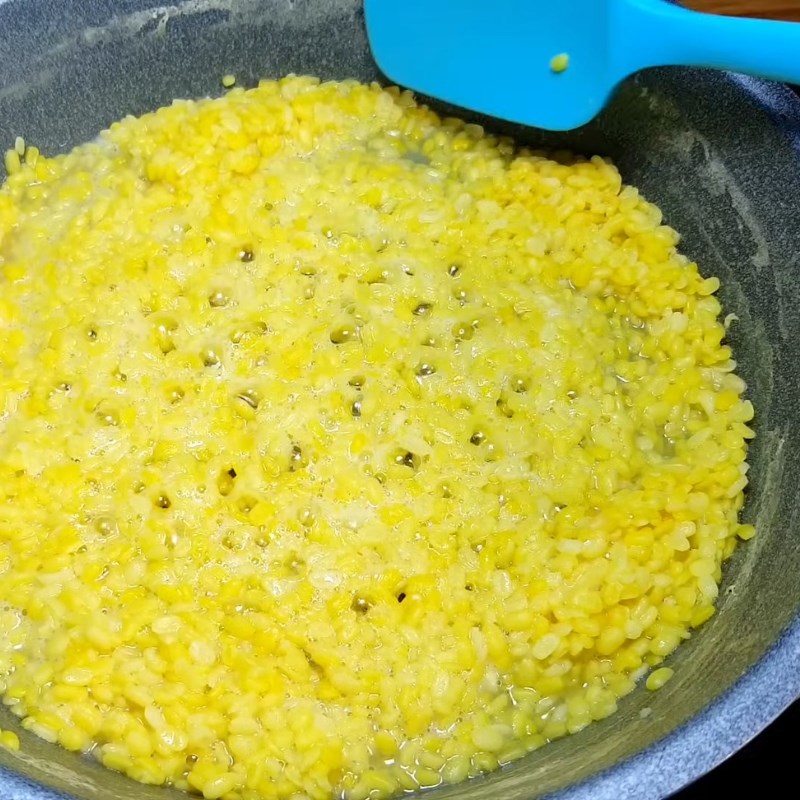 Bước 2 Nấu đậu xanh Bánh in đậu xanh