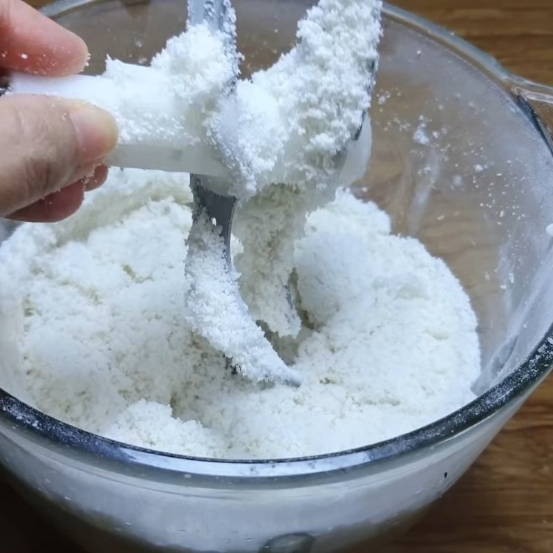 Bước 4 Trộn bột bánh Bánh in đậu xanh