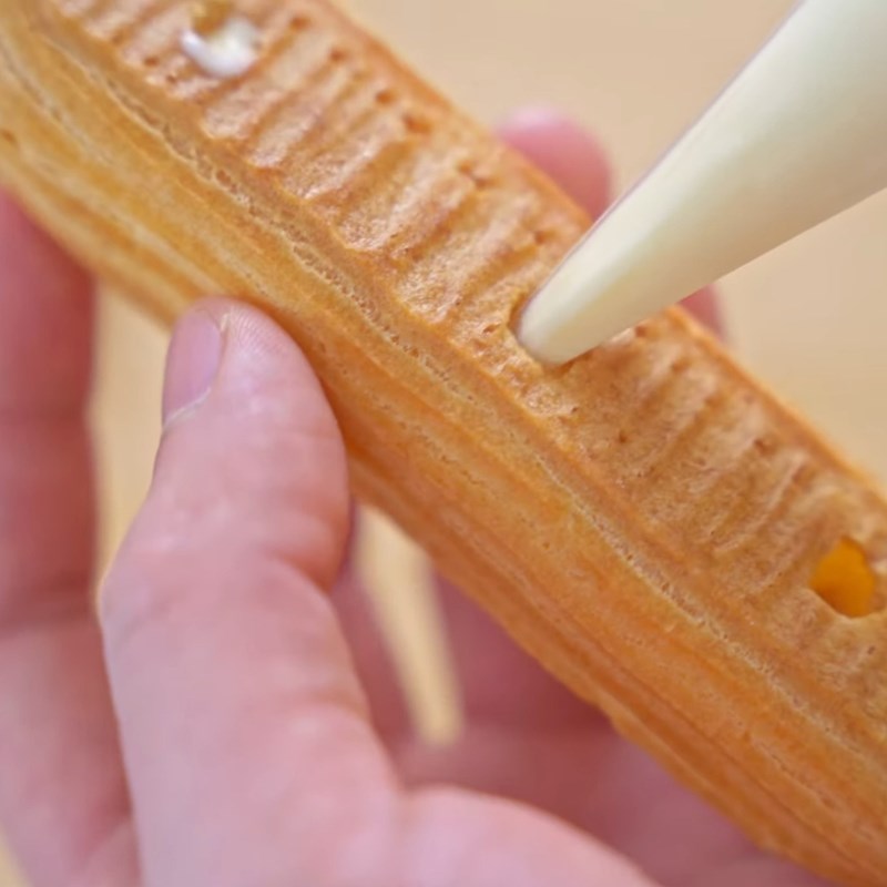 Bước 6 Bắt nhân vào bánh Bánh su que