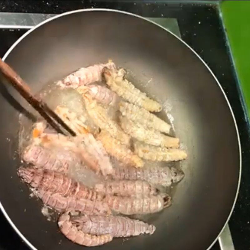 Bước 2 Chiên bề bề Bề bề xào sả ớt