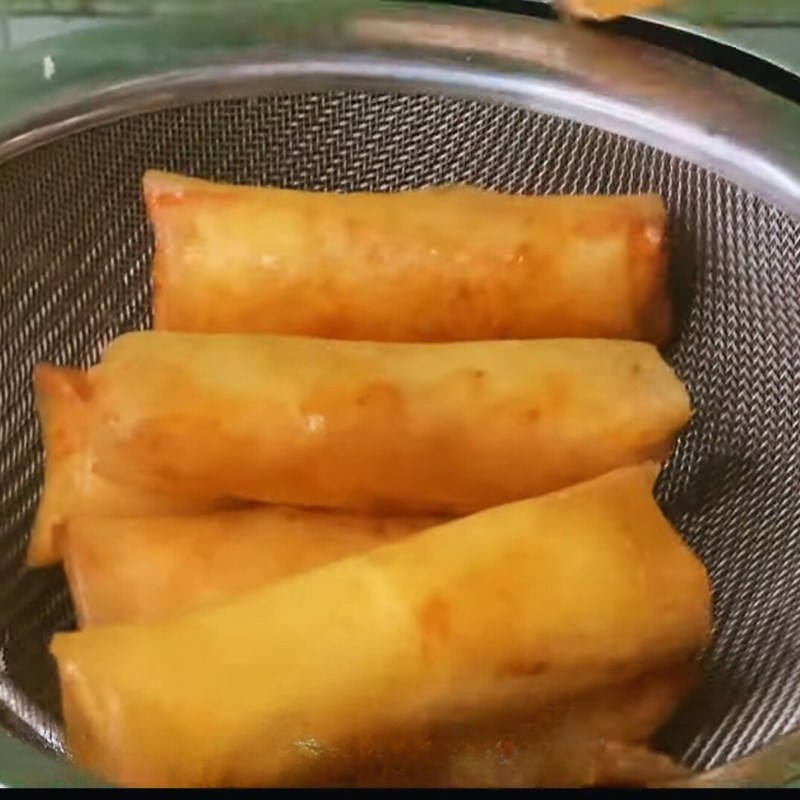 Bước 5 Chiên chả giò Chả giò hải sản phô mai kéo sợi