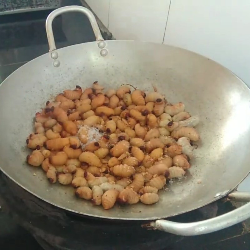 Bước 2 Chiên đuông dừa Đuông dừa chiên nước mắm