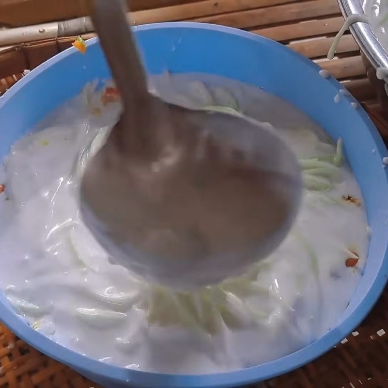 Bước 5 Đổ khuôn bánh Bánh bầu Sóc Trăng