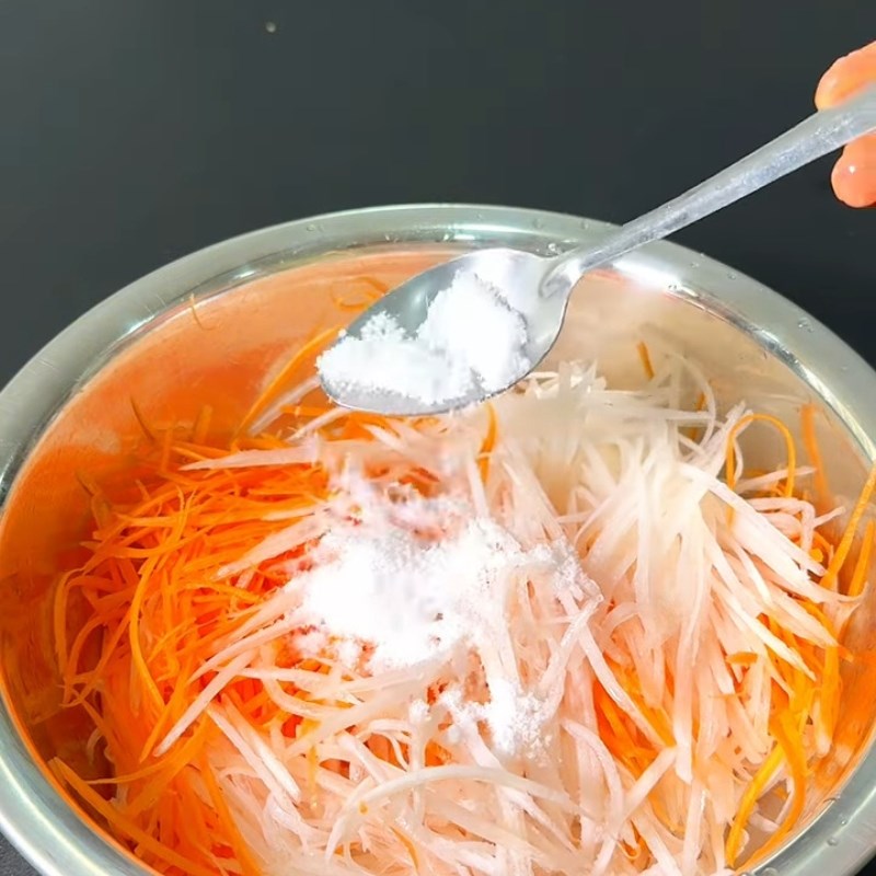 Bước 1 Làm đồ ngâm chua Tương đen chấm gỏi cuốn