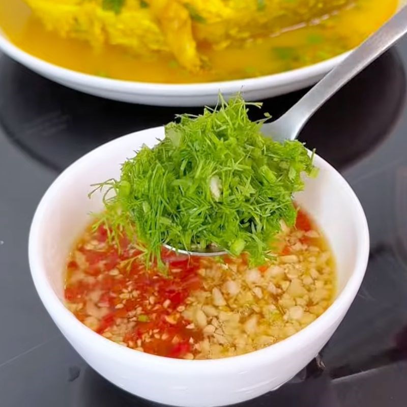 Bước 5 Làm nước chấm Cá nấu mẻ nghệ