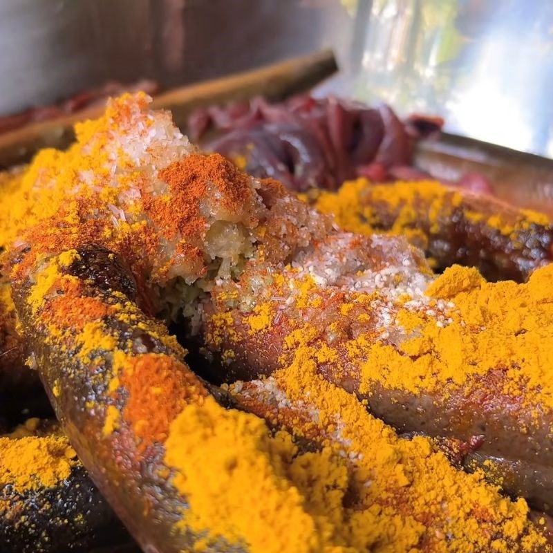 Bước 3 Ướp lươn Lươn um rau ngổ