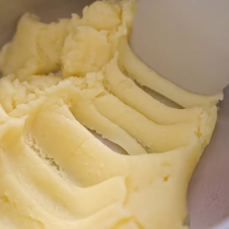 Bước 2 Làm vỏ bánh (phần 1) Bánh su que