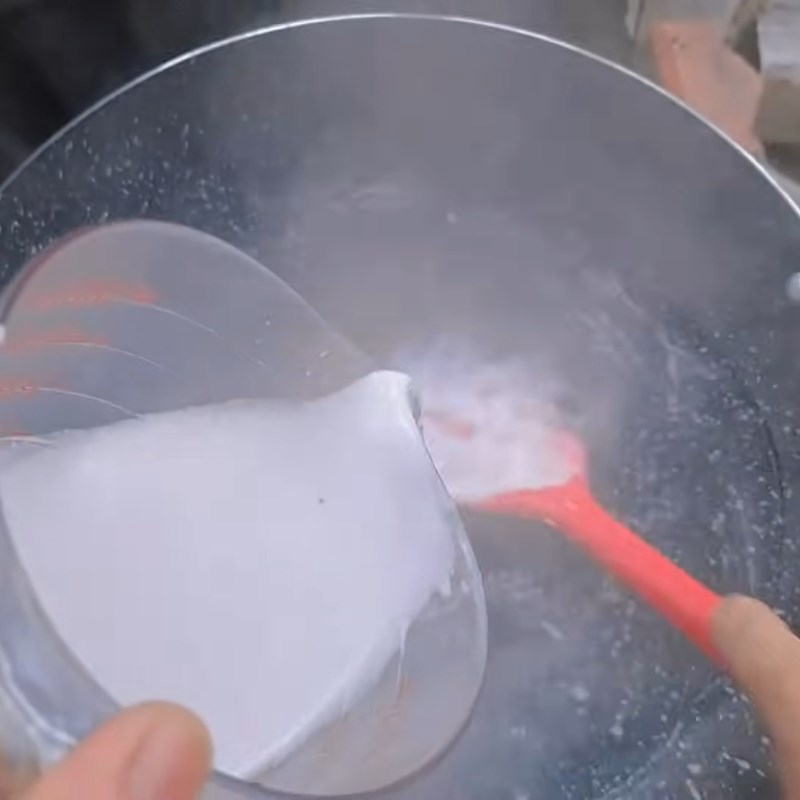 Bước 4 Nấu bột (khuấy trùng) Bánh bầu Sóc Trăng
