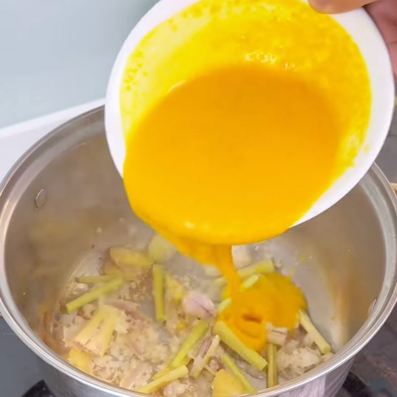 Bước 4 Nấu cá mẻ nghệ Cá nấu mẻ nghệ