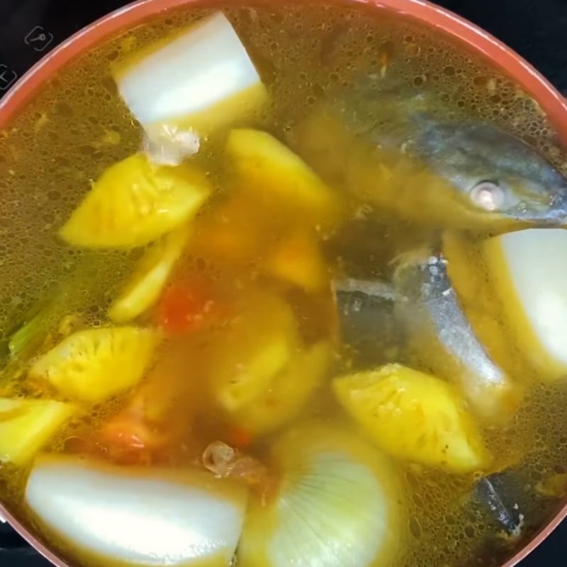 Bước 4 Nêm nước dùng Bún chả sứa