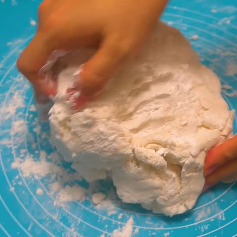 Bước 3 Nhồi và cắt bột bánh canh Bánh canh vịt nước cốt dừa