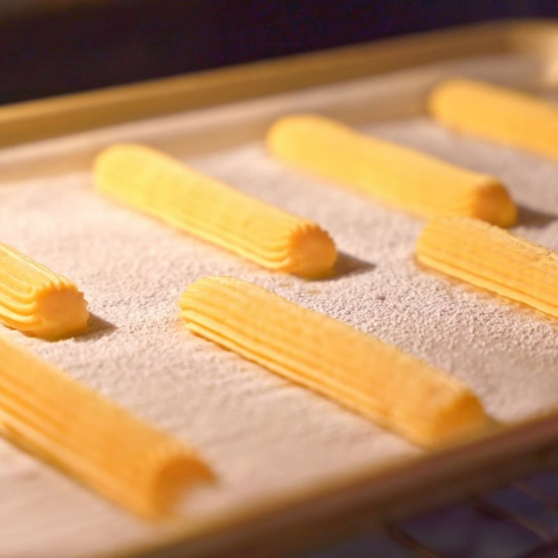 Bước 5 Nướng bánh Bánh su que