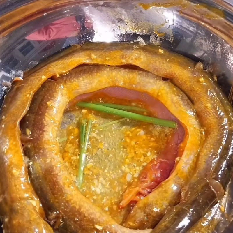 Bước 4 Um lươn Lươn um lá cách