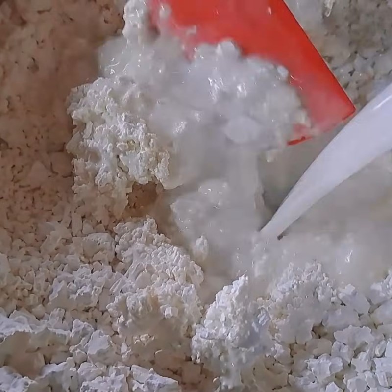 Bước 1 Pha bột Bánh bầu Sóc Trăng