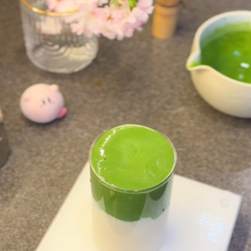 Bước 2 Pha matcha latte Matcha latte cold whisk