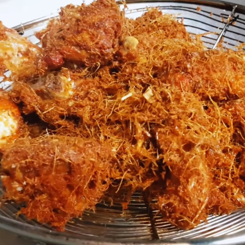 Bước 4 Rang thịt ngan Ngan rang riềng