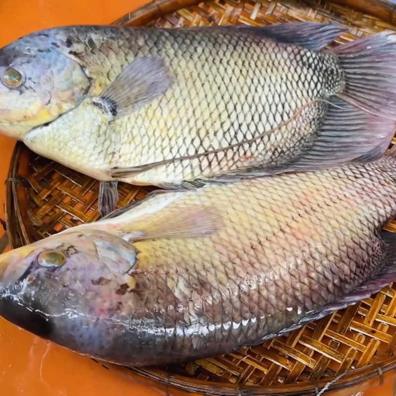 Bước 1 Sơ chế nguyên liệu Cá tai tượng chiên xù cuốn bánh tráng