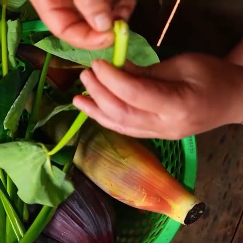 Bước 1 Sơ chế nguyên liệu Canh bon