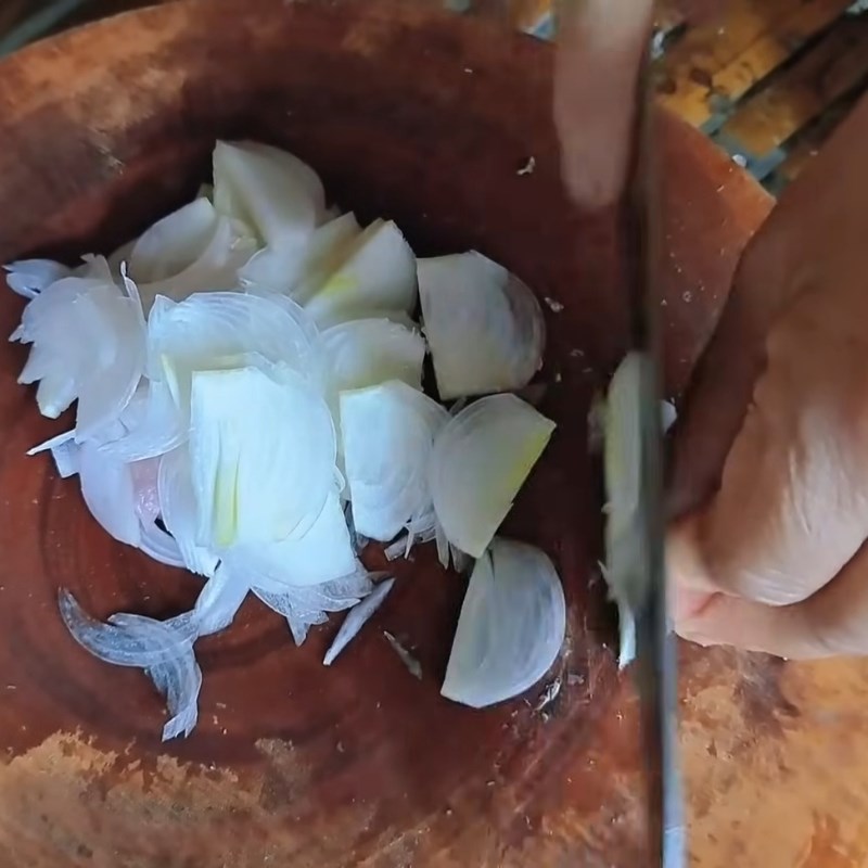 Bước 2 Sơ chế nguyên liệu làm nhân Bánh bầu Sóc Trăng