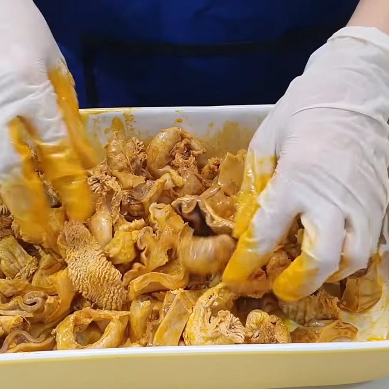 Bước 2 Sơ chế và luộc bao tử, dồi trường gà Gà nấu bao tử
