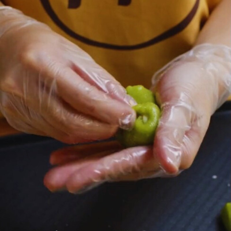 Bước 4 Tạo hình bánh Bánh mochi cốm