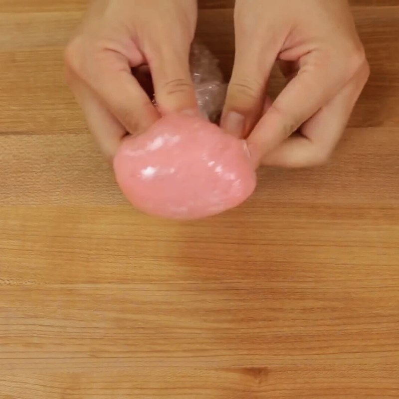 Bước 4 Tạo hình bánh mochi anh đào Bánh mochi anh đào