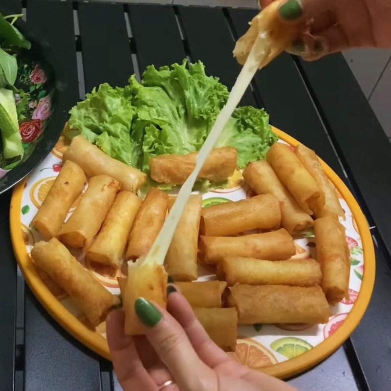 Bước 6 Thành phẩm Chả giò hải sản phô mai kéo sợi