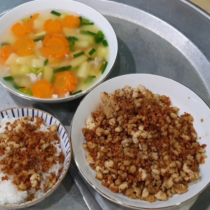 Bước 3 Thành phẩm Thịt băm rang cháy cạnh
