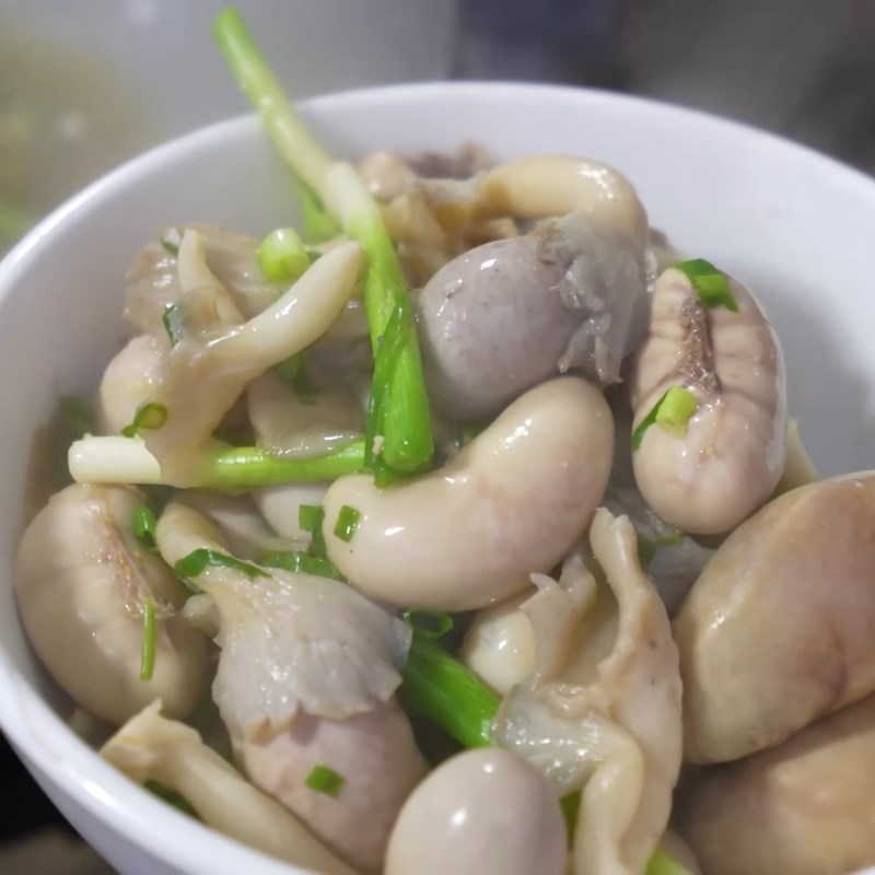 Bước 3 Thành phẩm Canh kê gà nấu nấm
