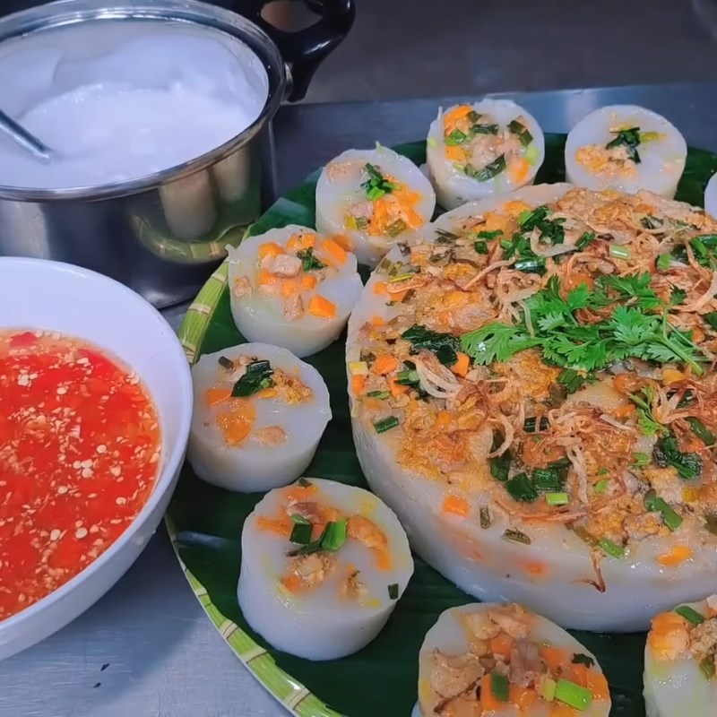 Bước 8 Thưởng thức Bánh bầu Sóc Trăng