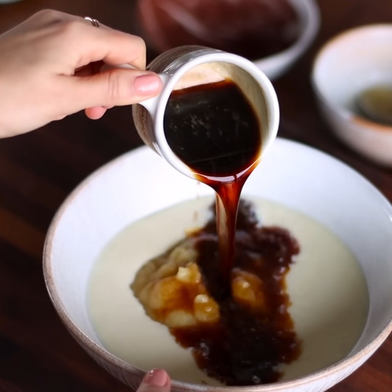 Bước 2 Trộn bột Bánh kem thuần chay