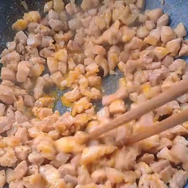 Bước 3 Xào nhân Bánh bầu Sóc Trăng
