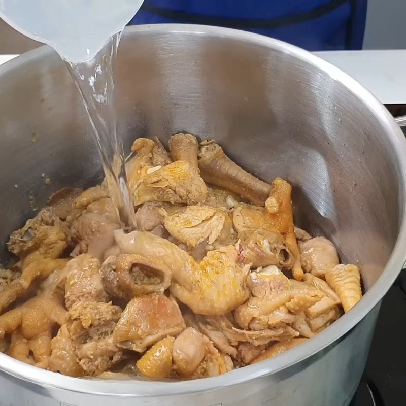 Bước 3 Xào thịt gà Gà nấu bao tử