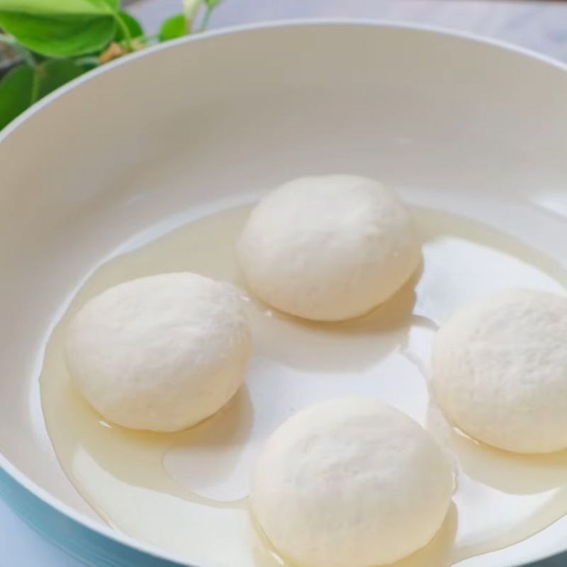 Bước 4 Chiên bánh Bánh hotteok phô mai