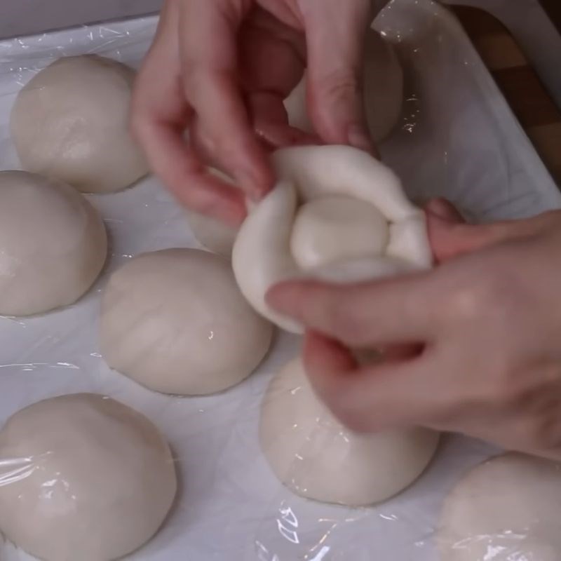 Bước 4 Bao vỏ bột Bánh pía thịt lạp