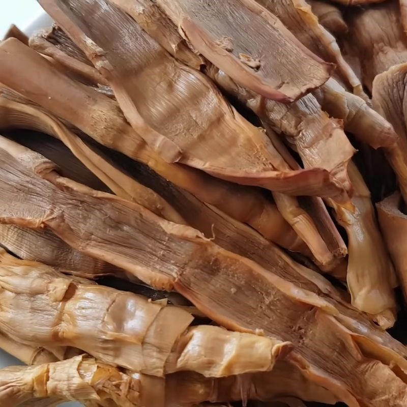 Bước 4 Chế biến măng khô Miến gà măng khô