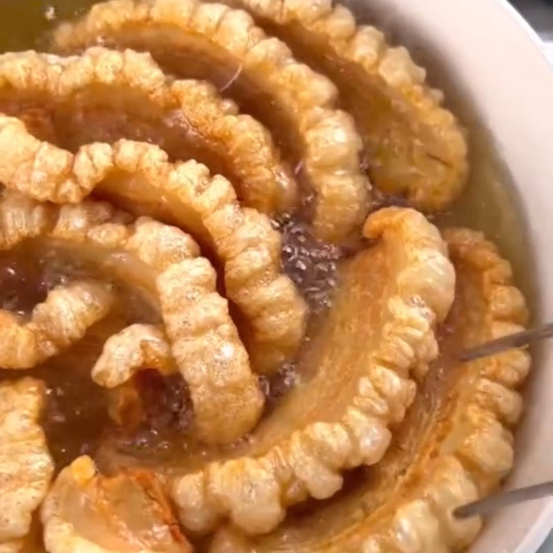 Bước 3 Chiên da giòn Ba chỉ chiên giòn